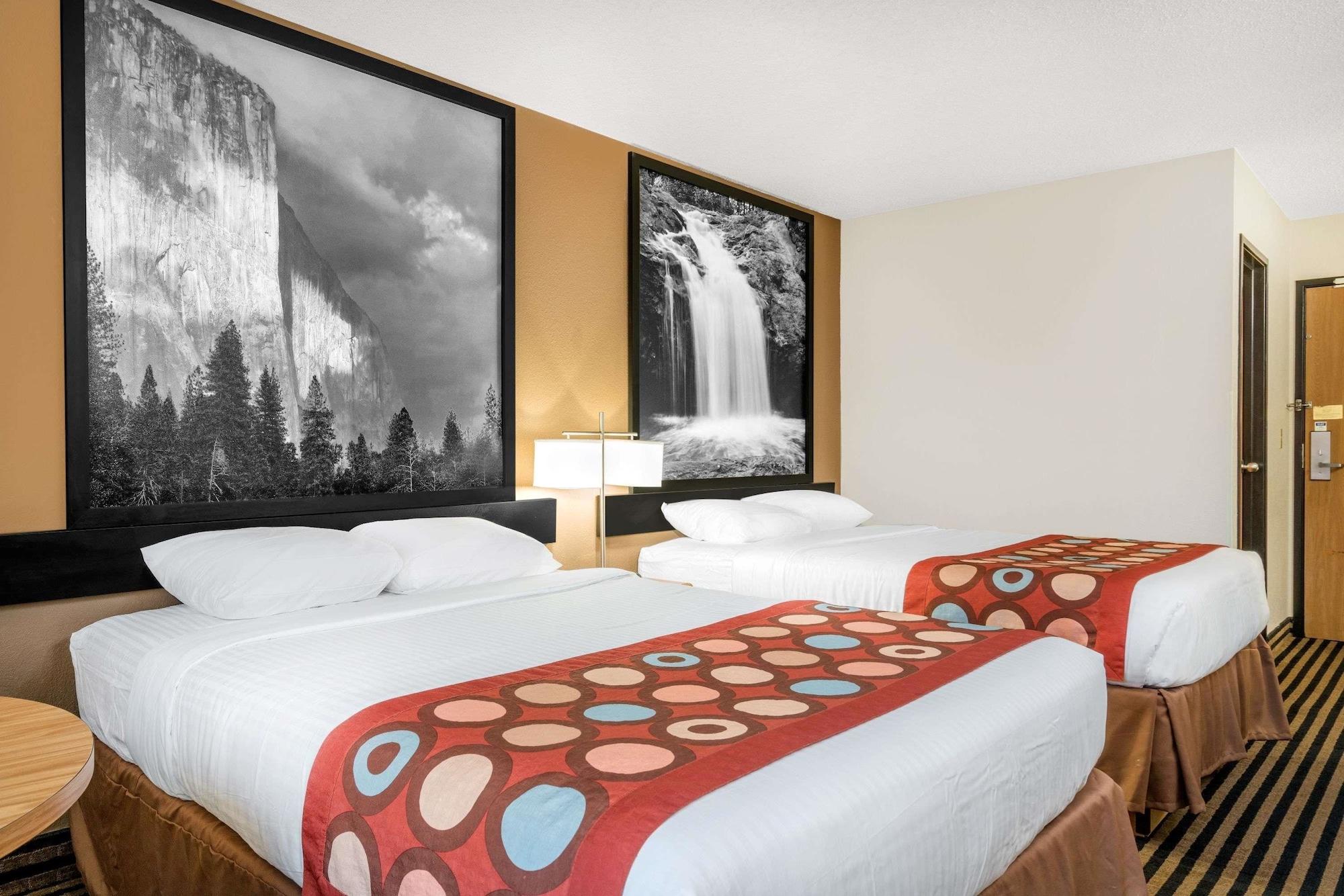 Super 8 By Wyndham Wausau Extérieur photo