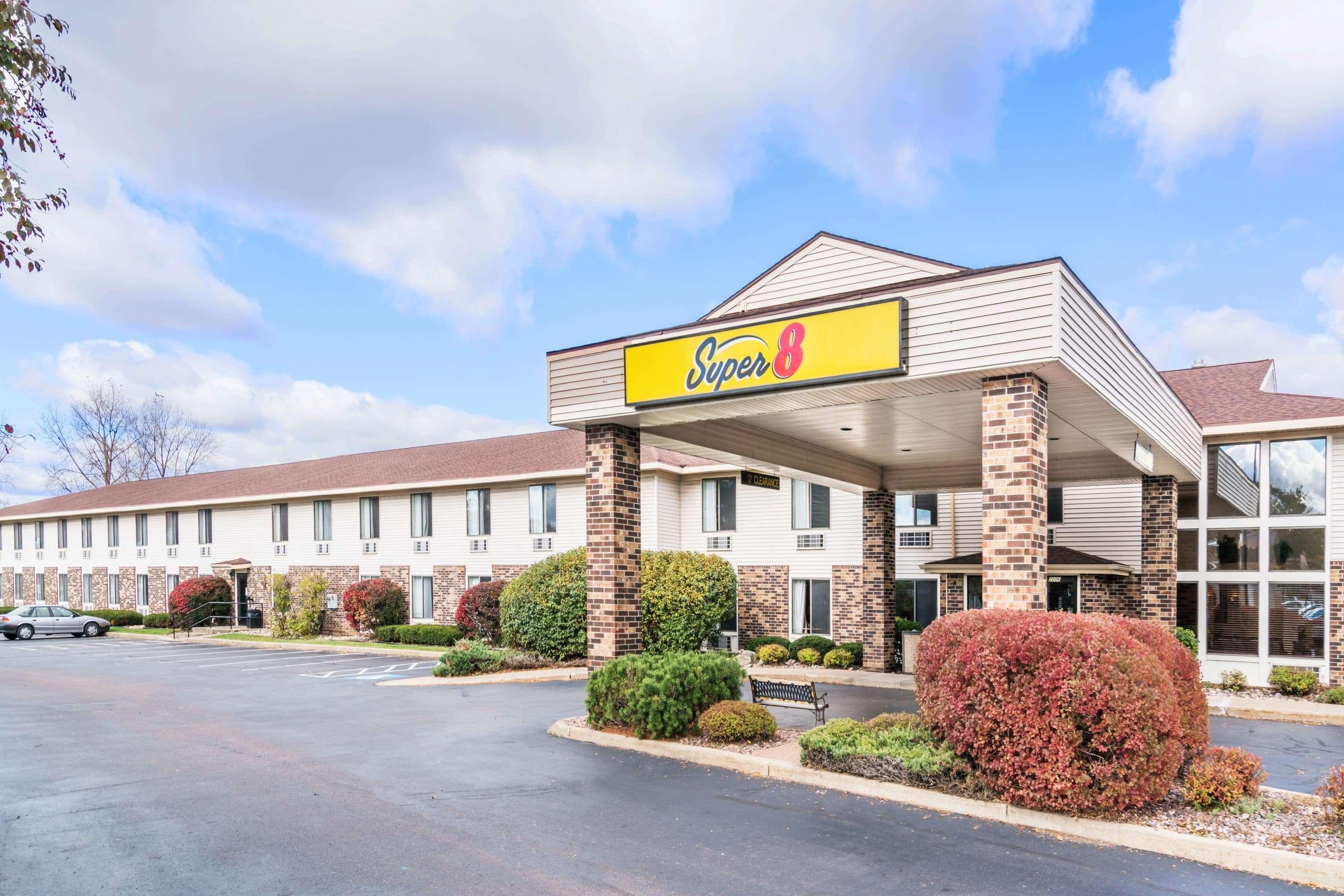 Super 8 By Wyndham Wausau Extérieur photo