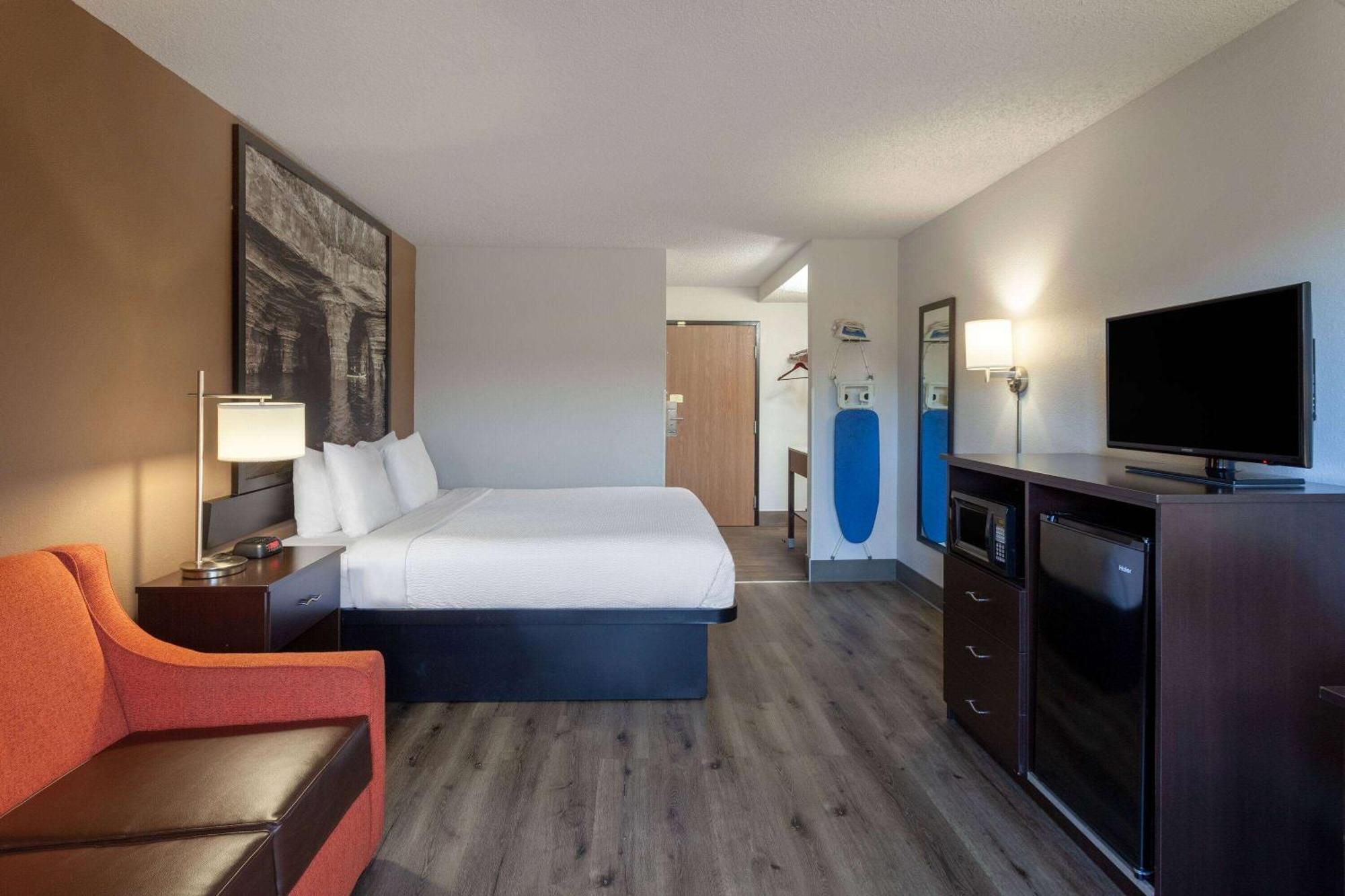 Super 8 By Wyndham Wausau Extérieur photo