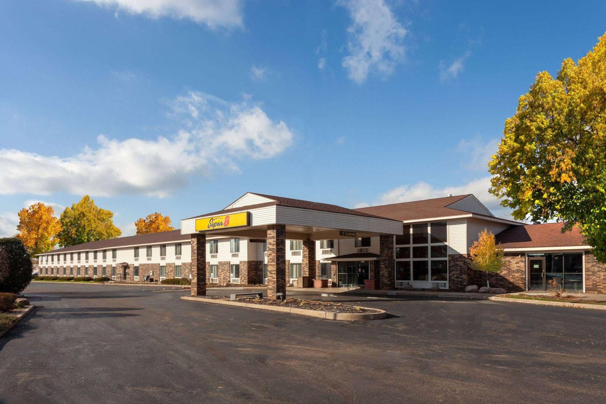 Super 8 By Wyndham Wausau Extérieur photo