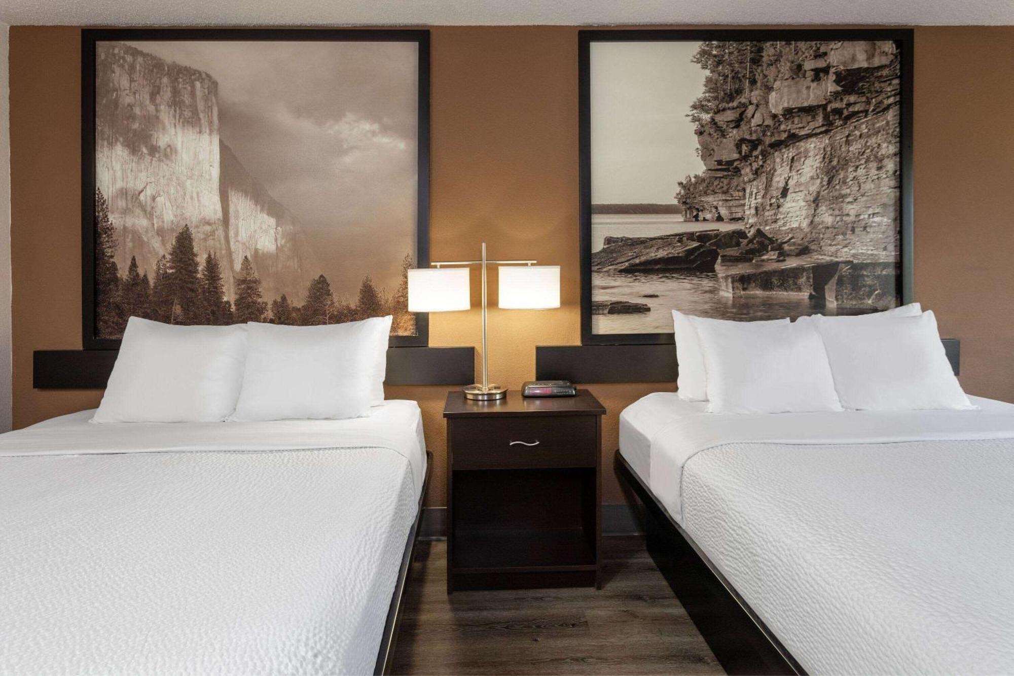 Super 8 By Wyndham Wausau Extérieur photo